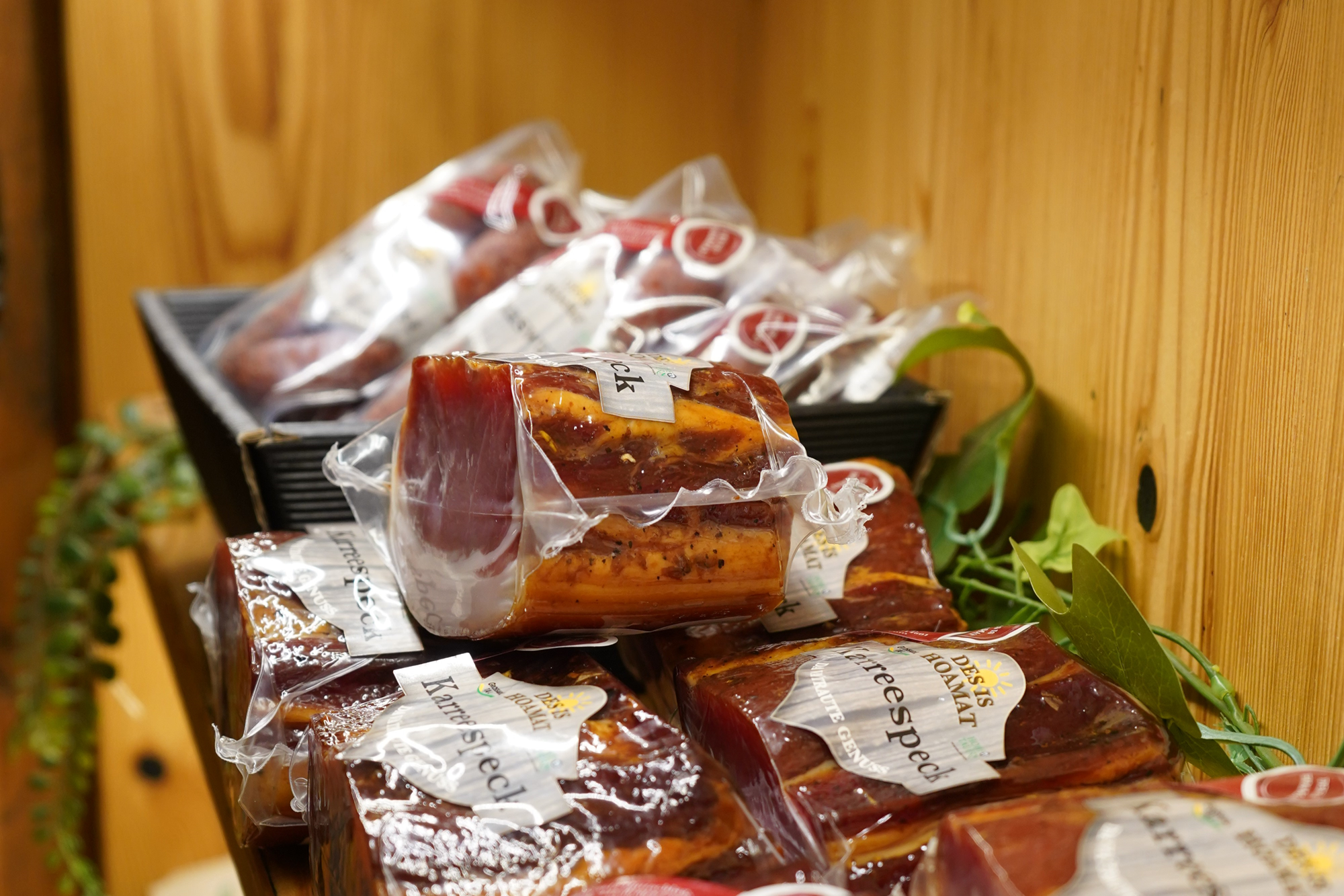 Speck, Wurst und vieles mehr - Hausgemacht